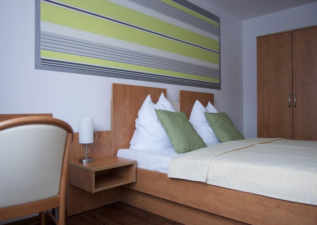 Hotel Vier Loewen Traben-Trarbach Pokoj fotografie