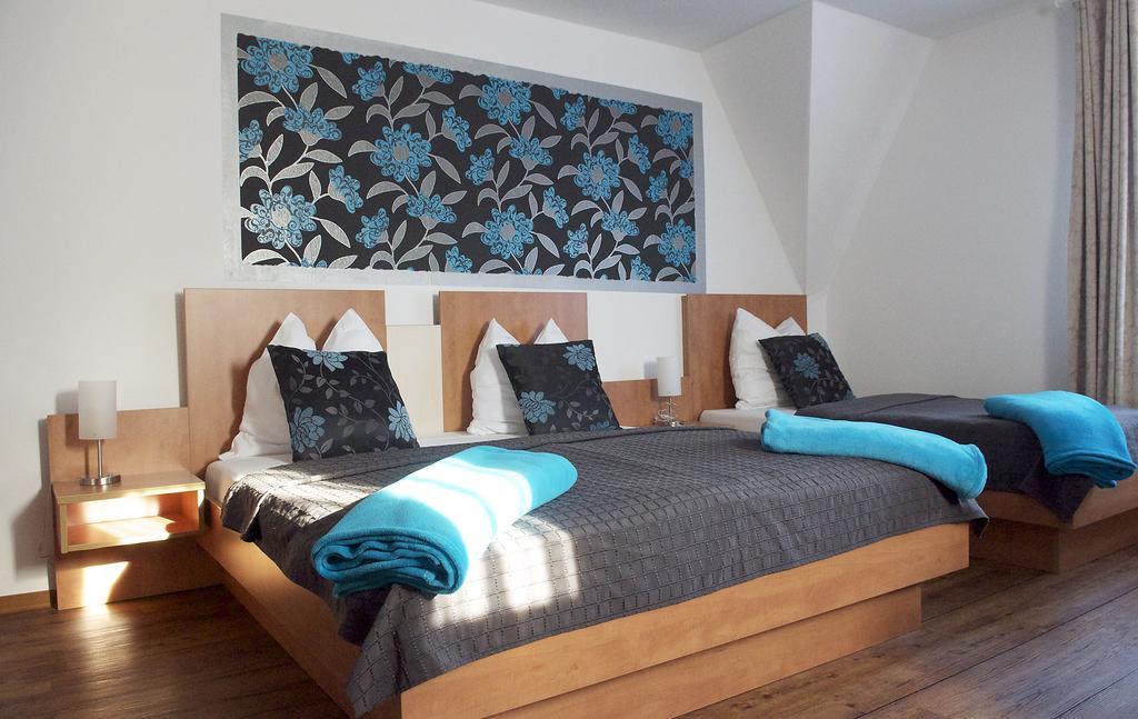 Hotel Vier Loewen Traben-Trarbach Pokoj fotografie